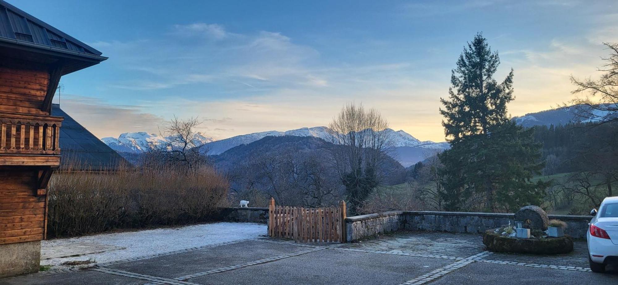 La Belle Des Praz Villa Mieussy Exterior photo